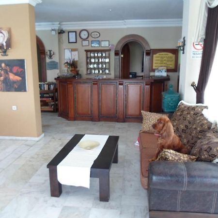 Hotel Hani Armutalan Buitenkant foto