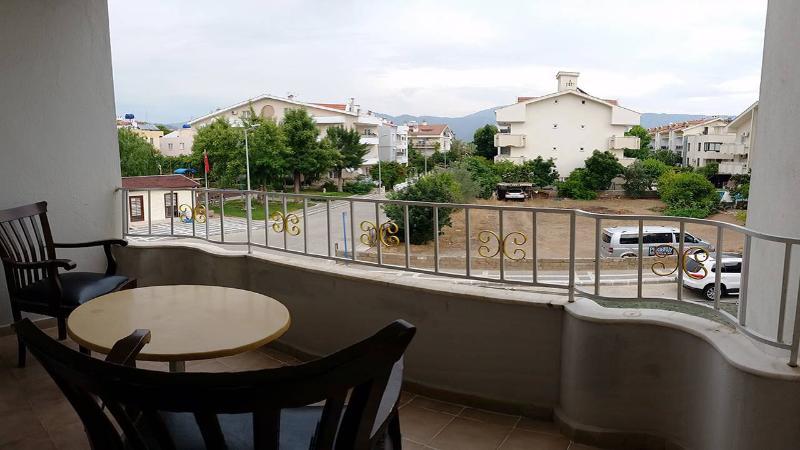 Hotel Hani Armutalan Buitenkant foto